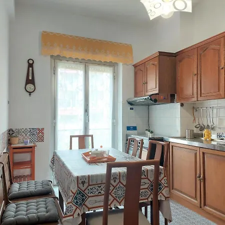 House Mamma Marisa By World *